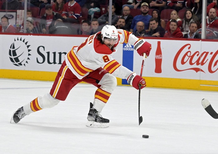 Quinn Hughes prohrál se spoluhráčem, který znal jeho sílu nejlépe